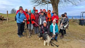 Read more about the article Pohodniška skupina Hitri polžki smo se vzpeli na Koreno nad Horjulom